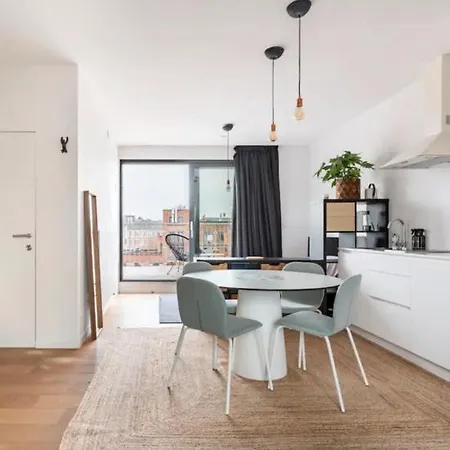 New With Big Terrace And Great Views! * 루벤